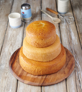 Nude Cakes | Ready to decorate sponge cakes | UK Delivery
