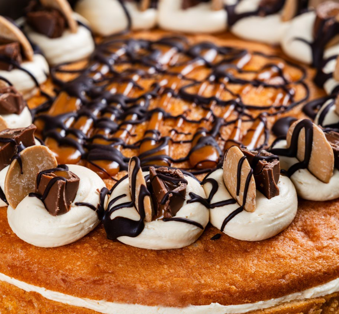 Sea Salted Caramel & Chocolate Drizzle Cake- 10 Inch