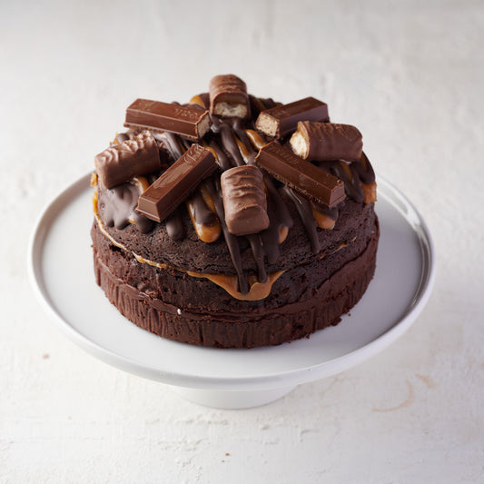 Twix & KitKat Cake